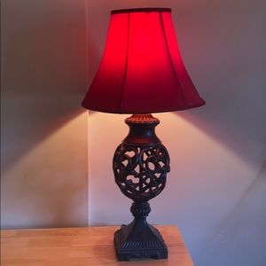An end table/regular table lamp